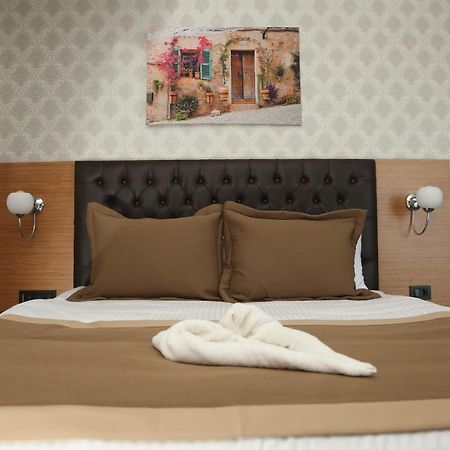 Otel Grand Lark 이스탄불 외부 사진