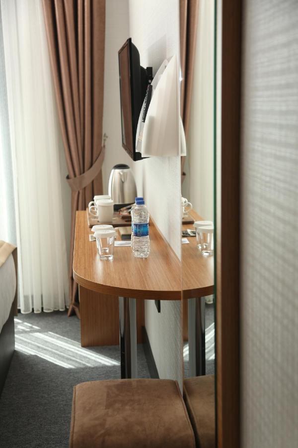 Otel Grand Lark 이스탄불 외부 사진